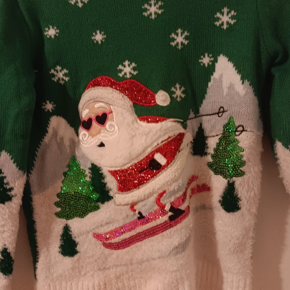Holiday Time Festive Green and White Throw Sweater For Kids